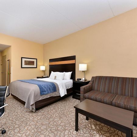 Comfort Inn & Suites At Stone Mountain Quarto foto
