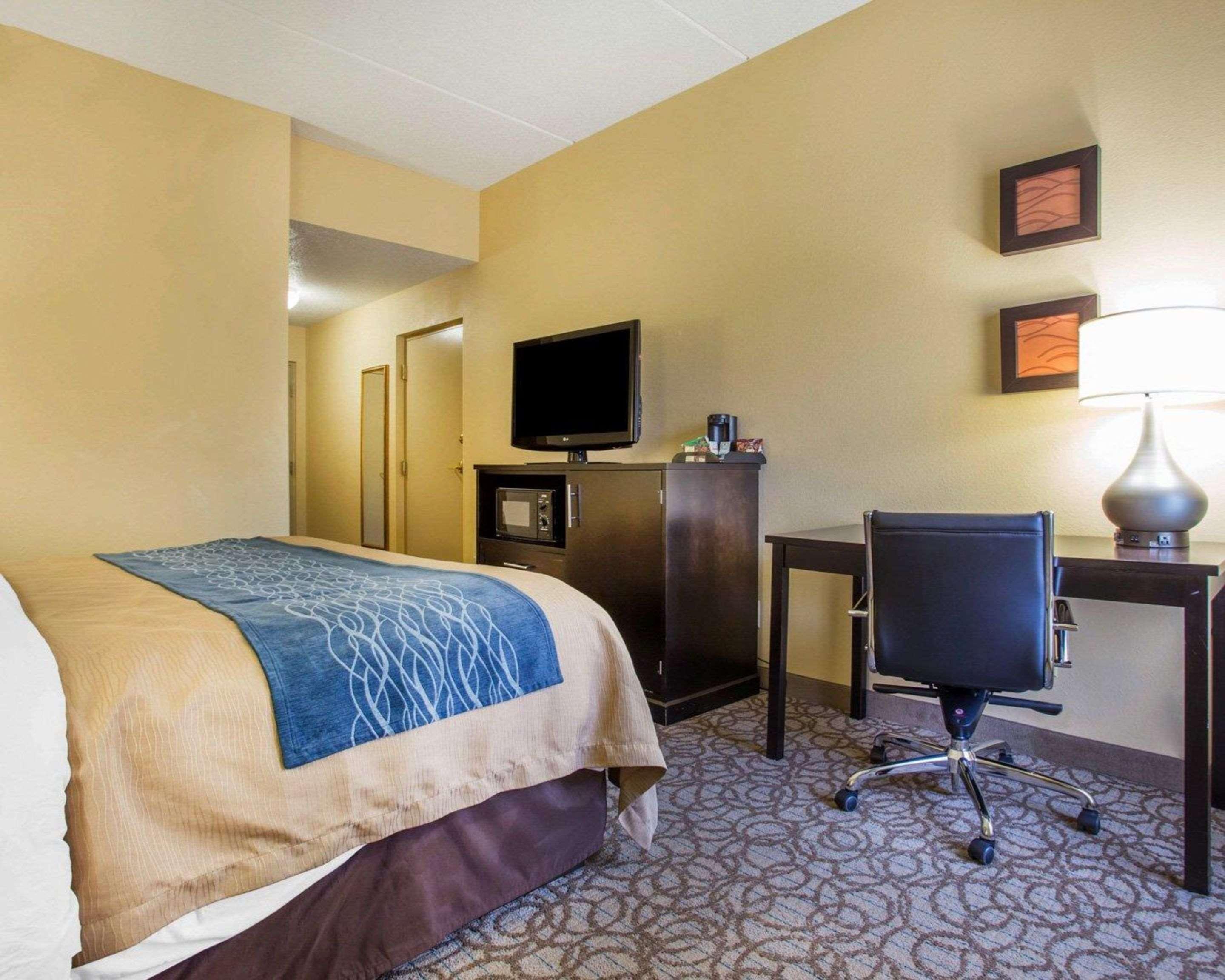 Comfort Inn & Suites At Stone Mountain Exterior foto