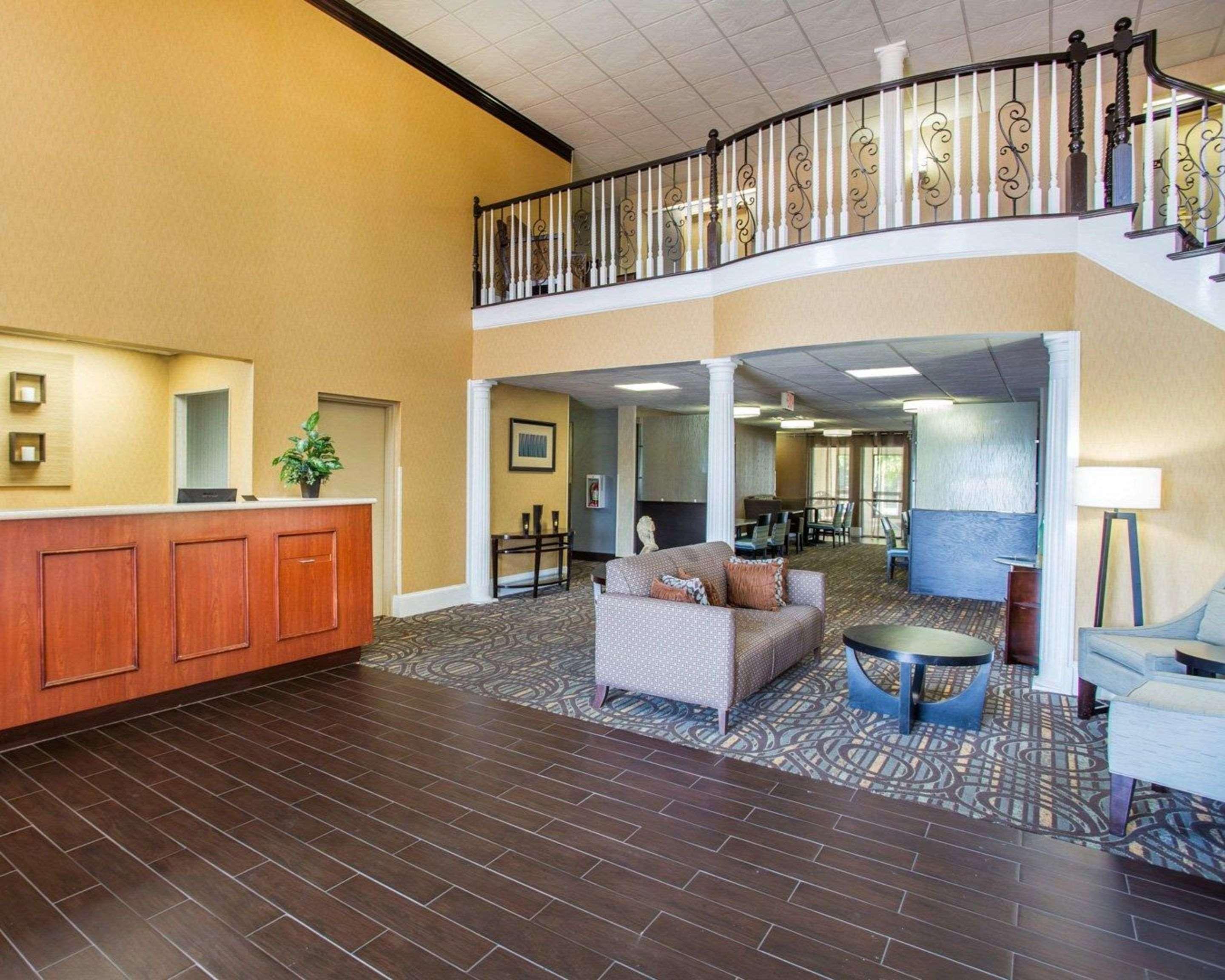 Comfort Inn & Suites At Stone Mountain Exterior foto
